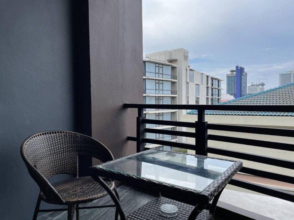 เคทีเค พัทยา โฮเทล แอนด์ เรสซิเดนซ์ (KTK Pattaya Hotel & Residence)2