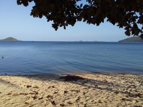จินตา บีช บังกะโล (Jinta Beach Bungalow)1