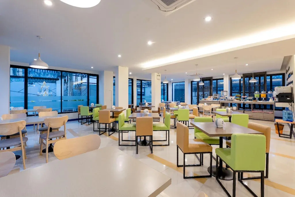 เดอ ฮัก โฮเทล แอนด์ เรสซิเดนซ์ (De Hug Hotel and Residence)3