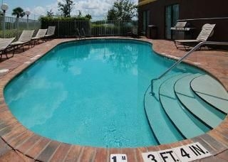 Comfort Suites2