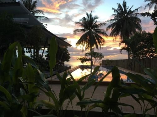 เบญจมินทร์ ฮัท (Benjamin's Hut)0