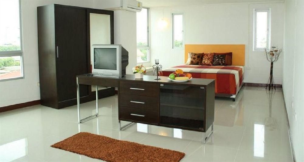 เพลสเซินท์ พอยท์ (Pleasant Point)1