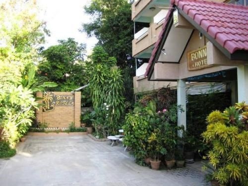 บอนนี่ โฮเต็ล (Bonny Hotel - 4 Floors - No Elevator)1