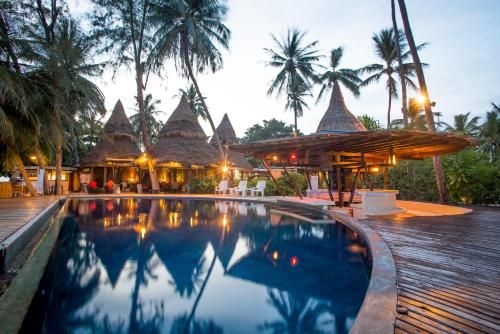 B52 Beach Resort1