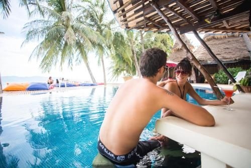 B52 Beach Resort4