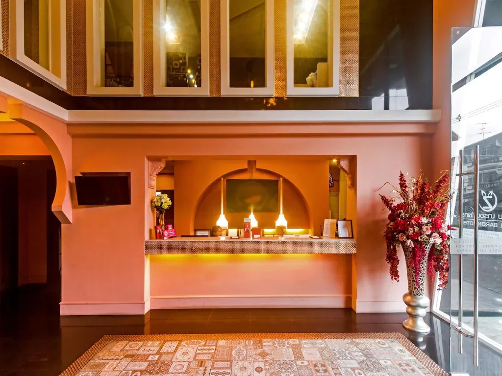 บารอน โซเทล แบงค็อก (Baron Zotel)1