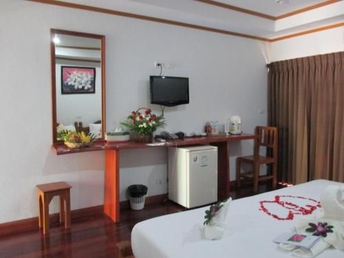 ลิปะ เบย์ รีสอร์ท (Lipa Bay Resort)2