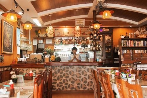Baan Sailom Resort1