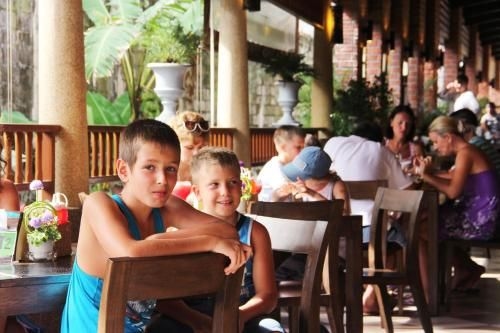 Baan Sailom Resort2