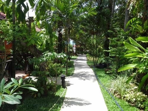 เทรดวินด์ บาย ลาวานา (Tradewinds Cottages)4