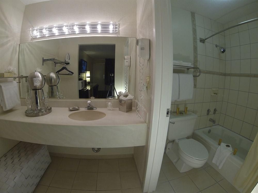 Floridian Hotel2