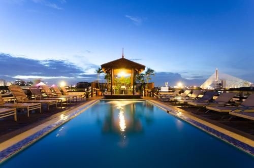 โรงแรมข้าวสารพาเลซ (Khaosan Palace Hotel)1