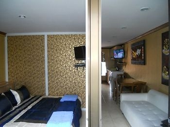 Jomtien Good Luck Apartment1