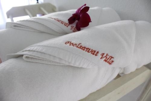 พูลสวัสดิ์ วิลล่า (Poolsawat Villa)1