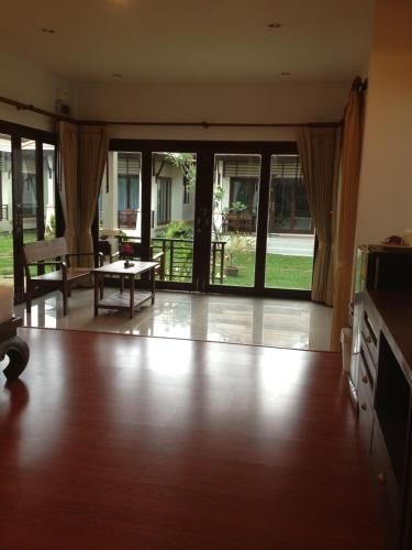 พูลสวัสดิ์ วิลล่า (Poolsawat Villa)2