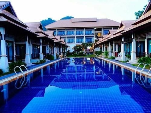 พูลสวัสดิ์ วิลล่า (Poolsawat Villa)0
