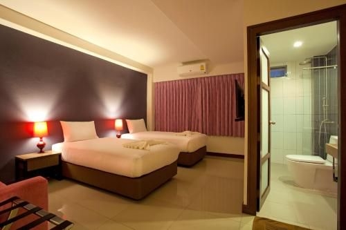โรงแรมวิทซ์ (Wiz Hotel)3