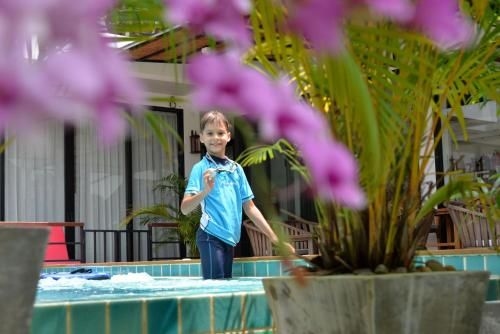 มิราเคิล เฮาส์ (Miracle House)2