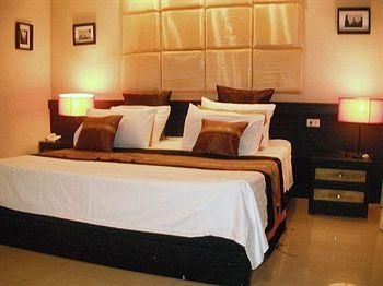 Room Club Hotel1