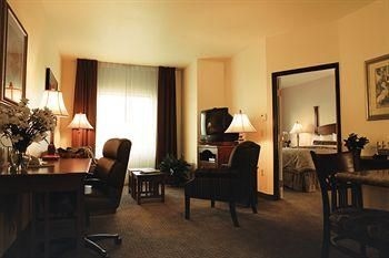 Staybridge Suites Jacksonville3