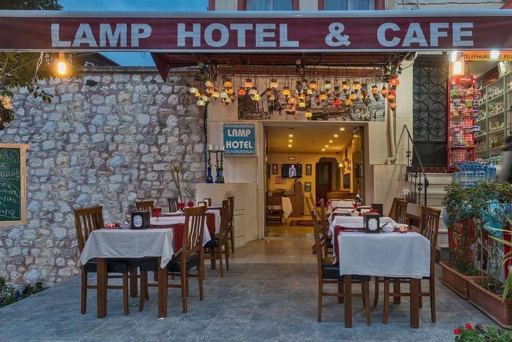 Lamp Hotel2