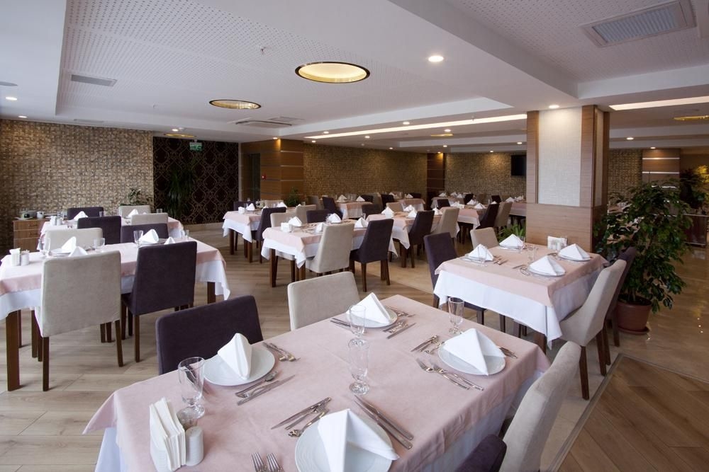 Mirel Hotel0