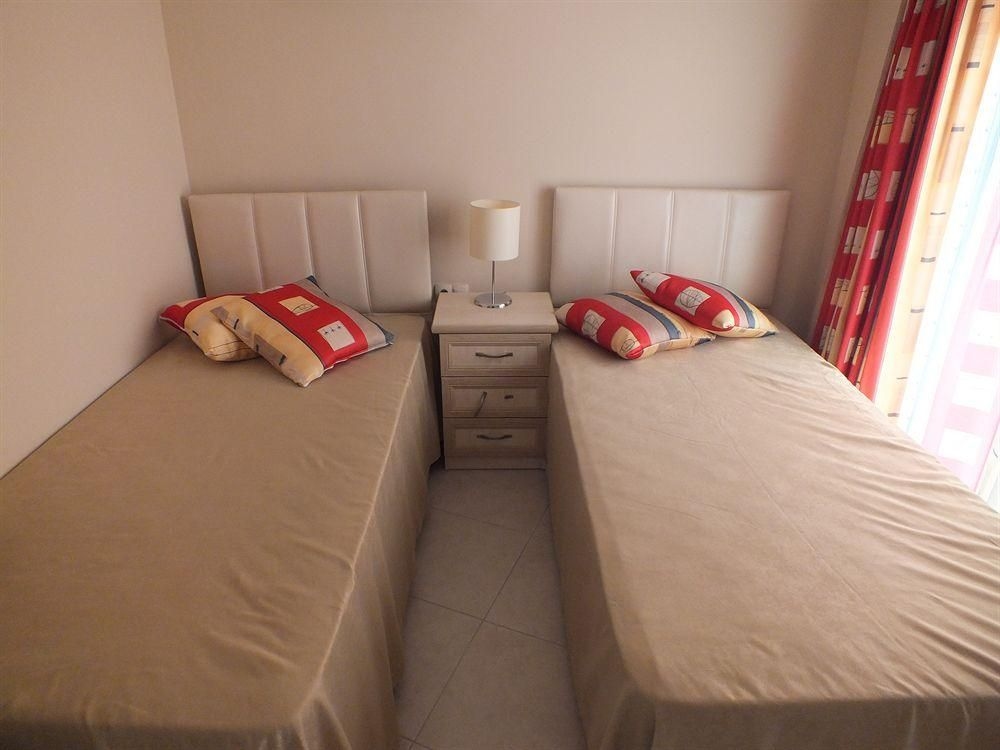 Sunset Beach Club3