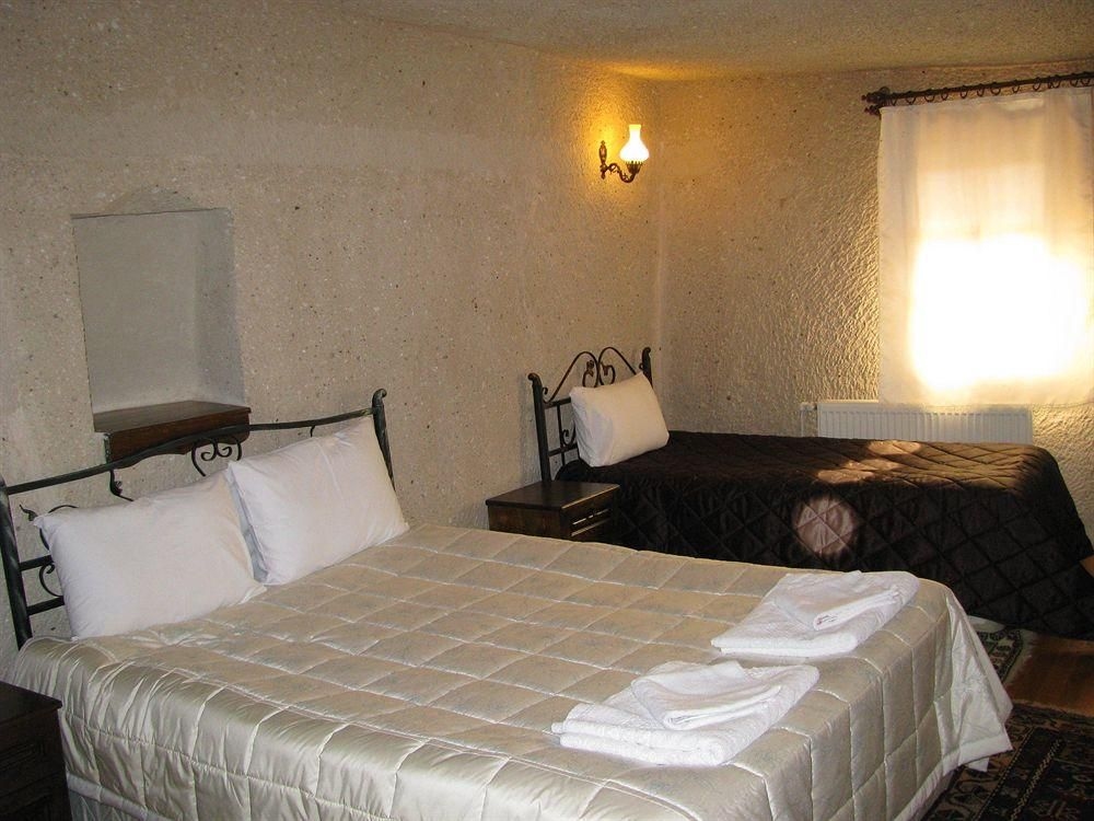 Nature Park Cave Hotel3