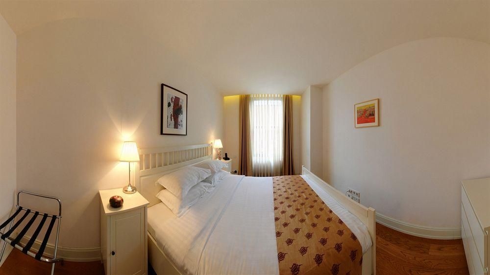 Galata Flats1