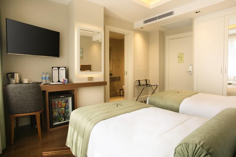 Veyron Hotels1
