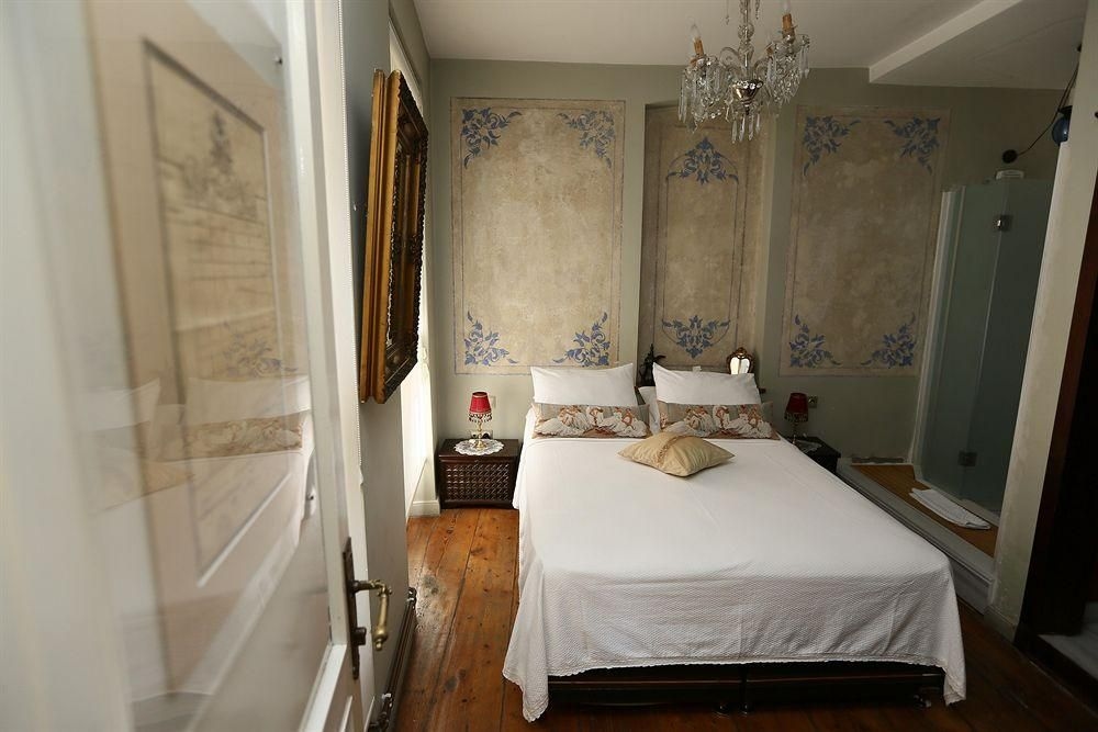 Noble House Galata4