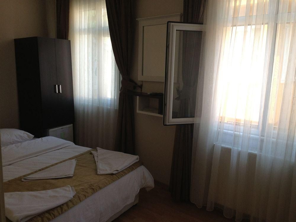 Buhara Hotel1