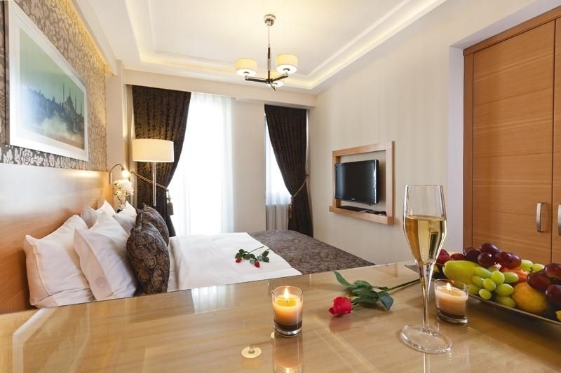 Emerald Hotel4