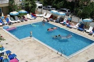 Isla Apartments4