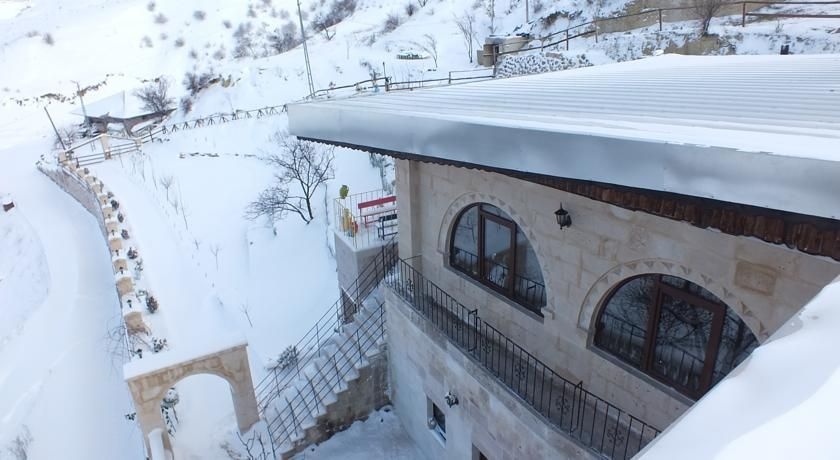 Dilek Tepesi Cave Hotel3