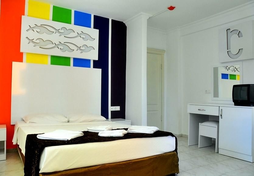 Rainbow Castle Hotel2