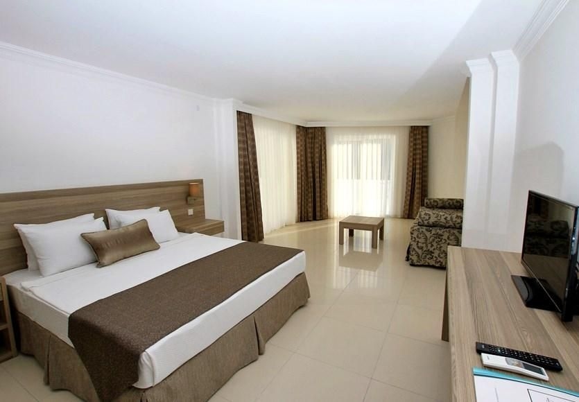 Palm Bay Beach Hotel1