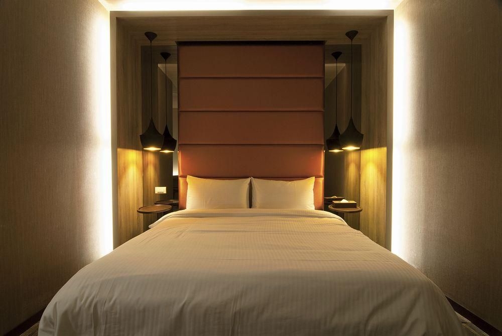 โรงแรมอีสต์ ดราก้อน (East Dragon Hotel)2