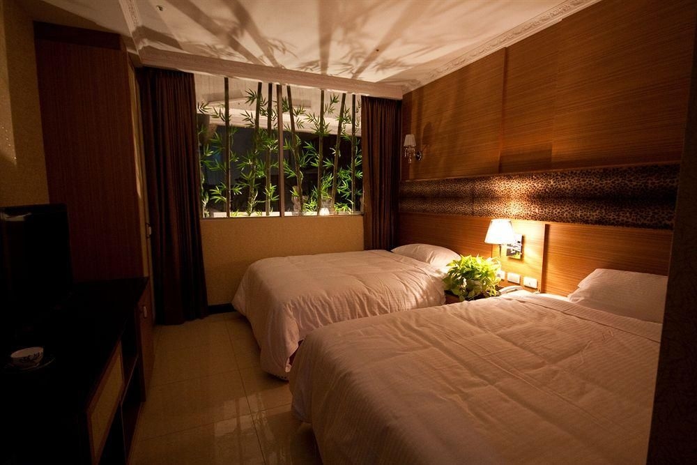 Jun Long Business Hotel0