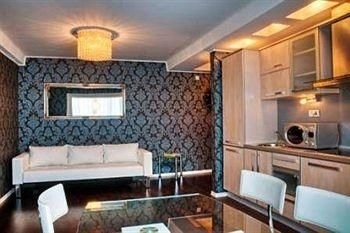 Uavoyage Business Apartments4
