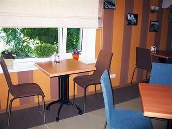Hotel Nivki1