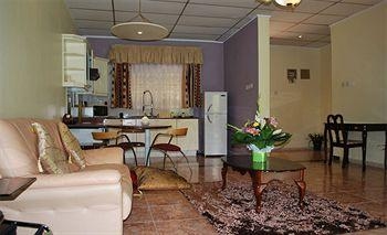 Khalifa Executive Suites2