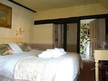 The Whyte Harte Hotel - Inn3