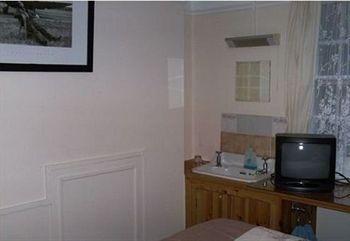 Marina Lodge Guest House2