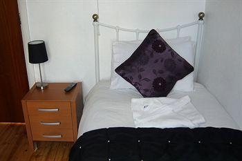 The Ridings Guest House2