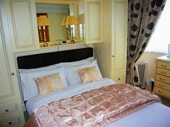 The Ridings Guest House1