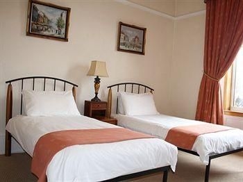 Craigpark Guest House0