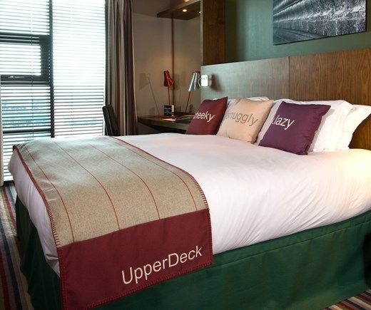 VILLAGE URBAN RESORT South Leeds1