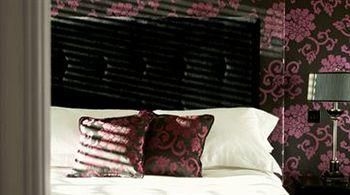 The Townhouse Hotel2