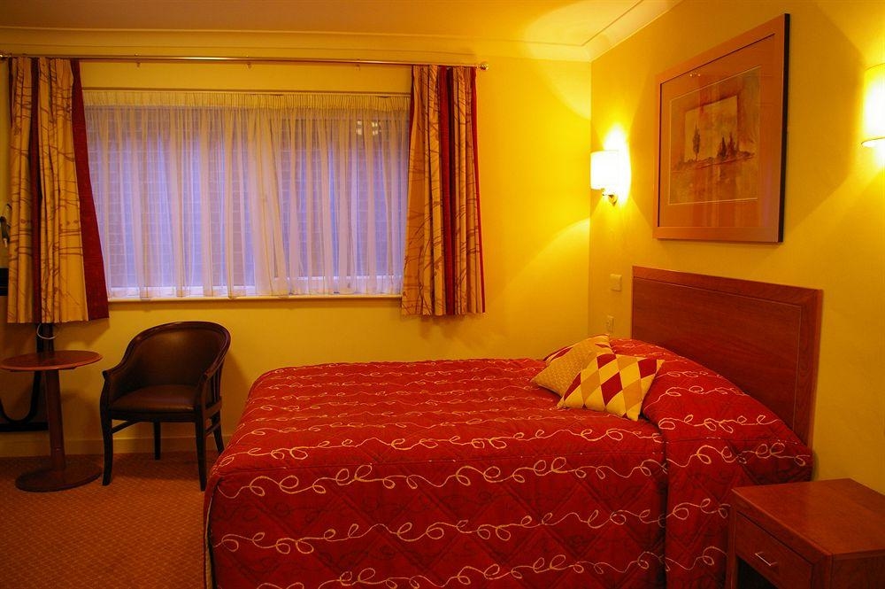 Red Lion Hotel4